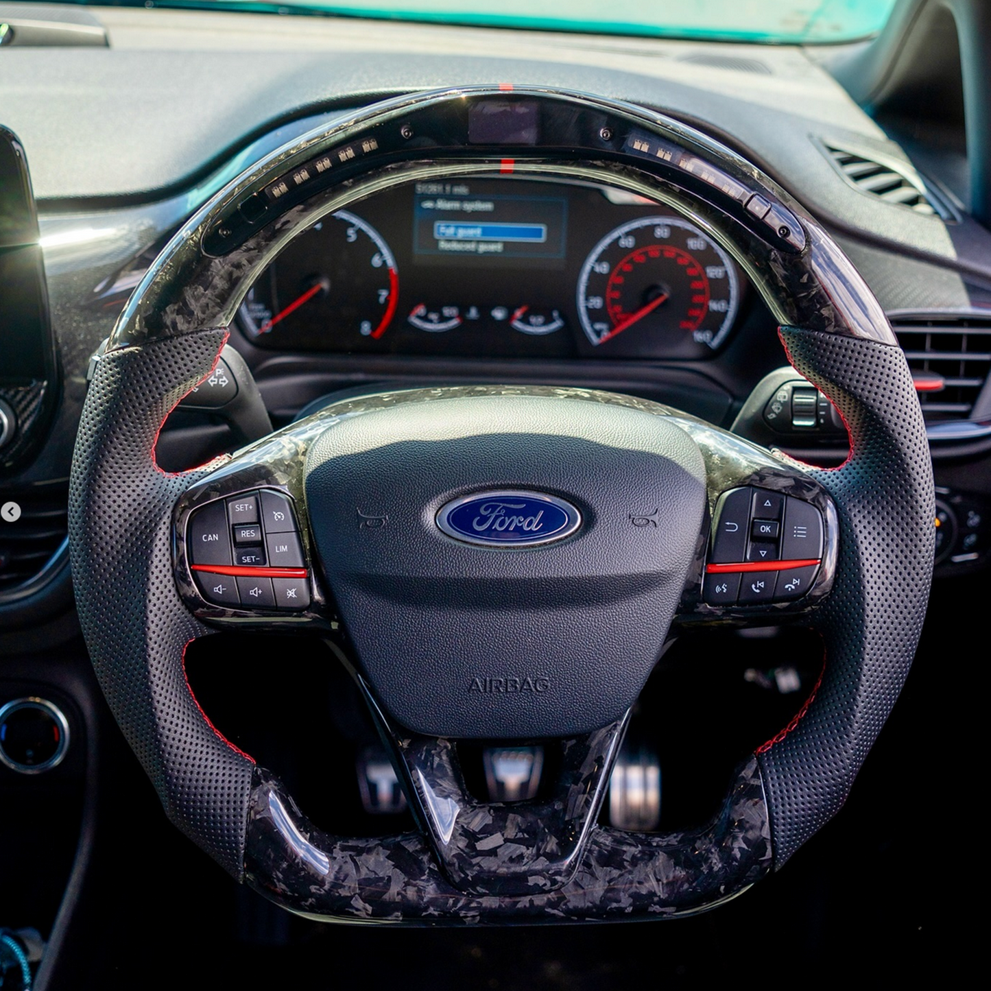 MK8 Ford Fiesta - Carbon Fibre Steering Wheel (2017 - 2024)